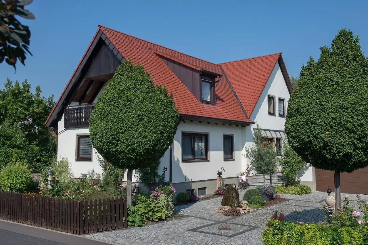 Ferienwohnung Tonart Sommerach