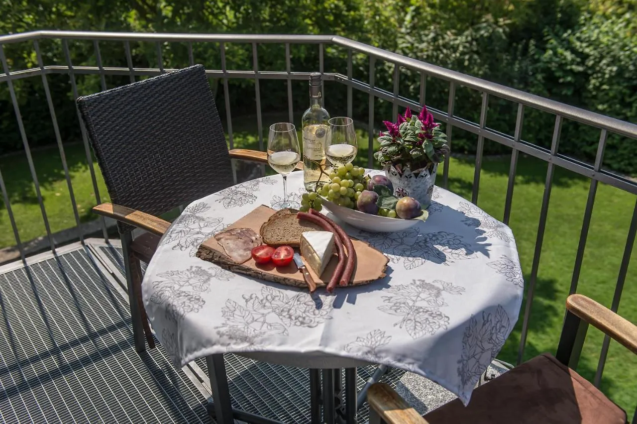 Apartment Ferienwohnung Tonart Sommerach